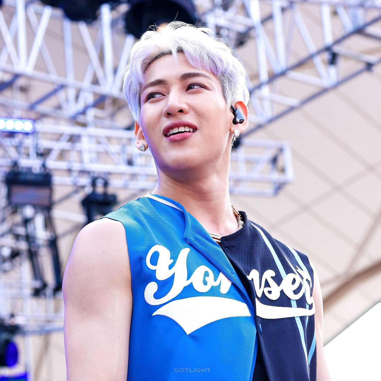 Behind-the-scenes cut of Bambam (GOT7)