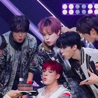 Behind-the-scenes cut of NCT DREAM