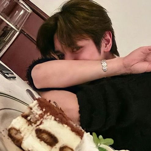 A moment captured by Taeyong (NCT 127)'s fan