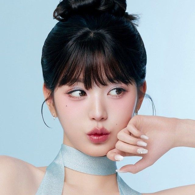 Behind-the-scenes cut of Jang Wonyoung (IVE)