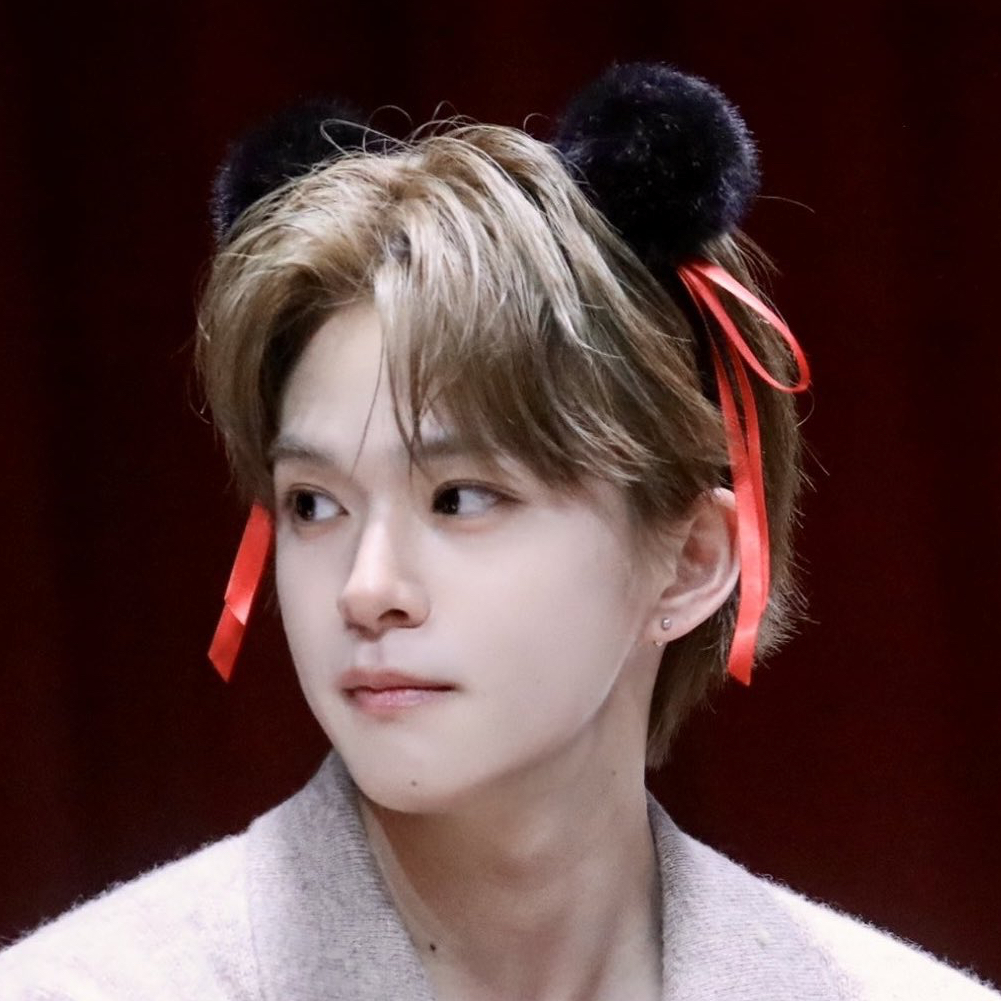 A moment captured by TREASURE's fan