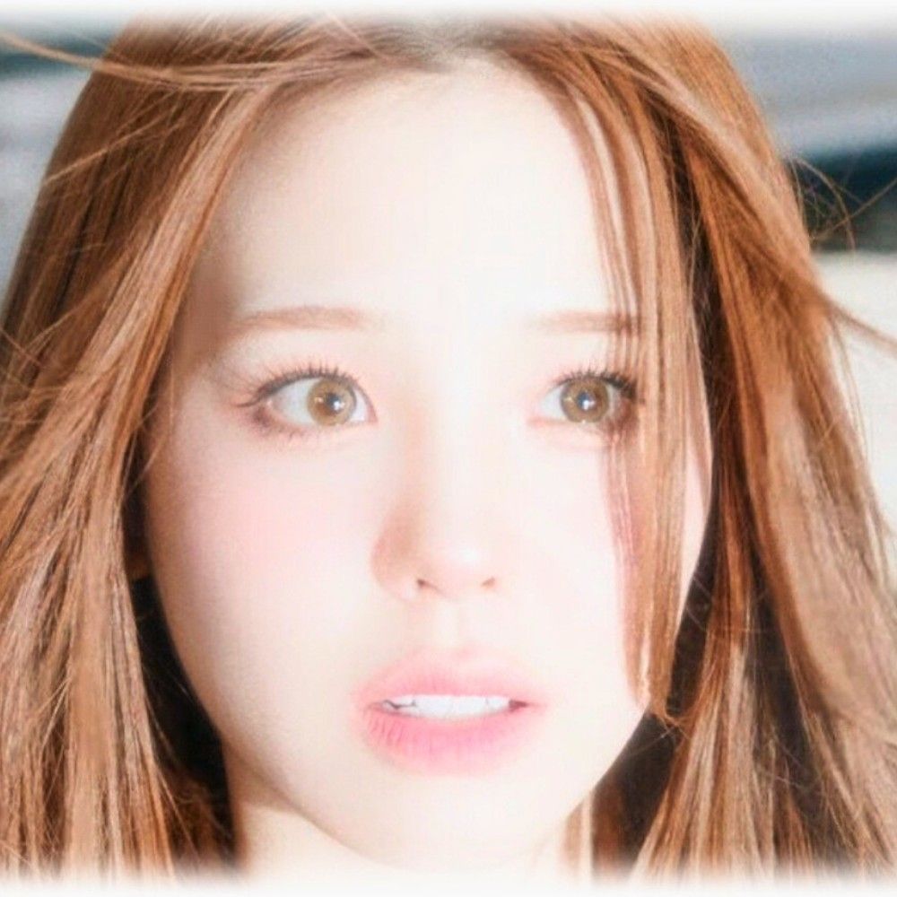 Recent activity shot of Mako (NiziU)