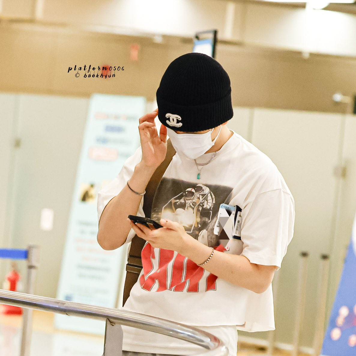 A moment captured by Baekhyun (EXO)'s fan