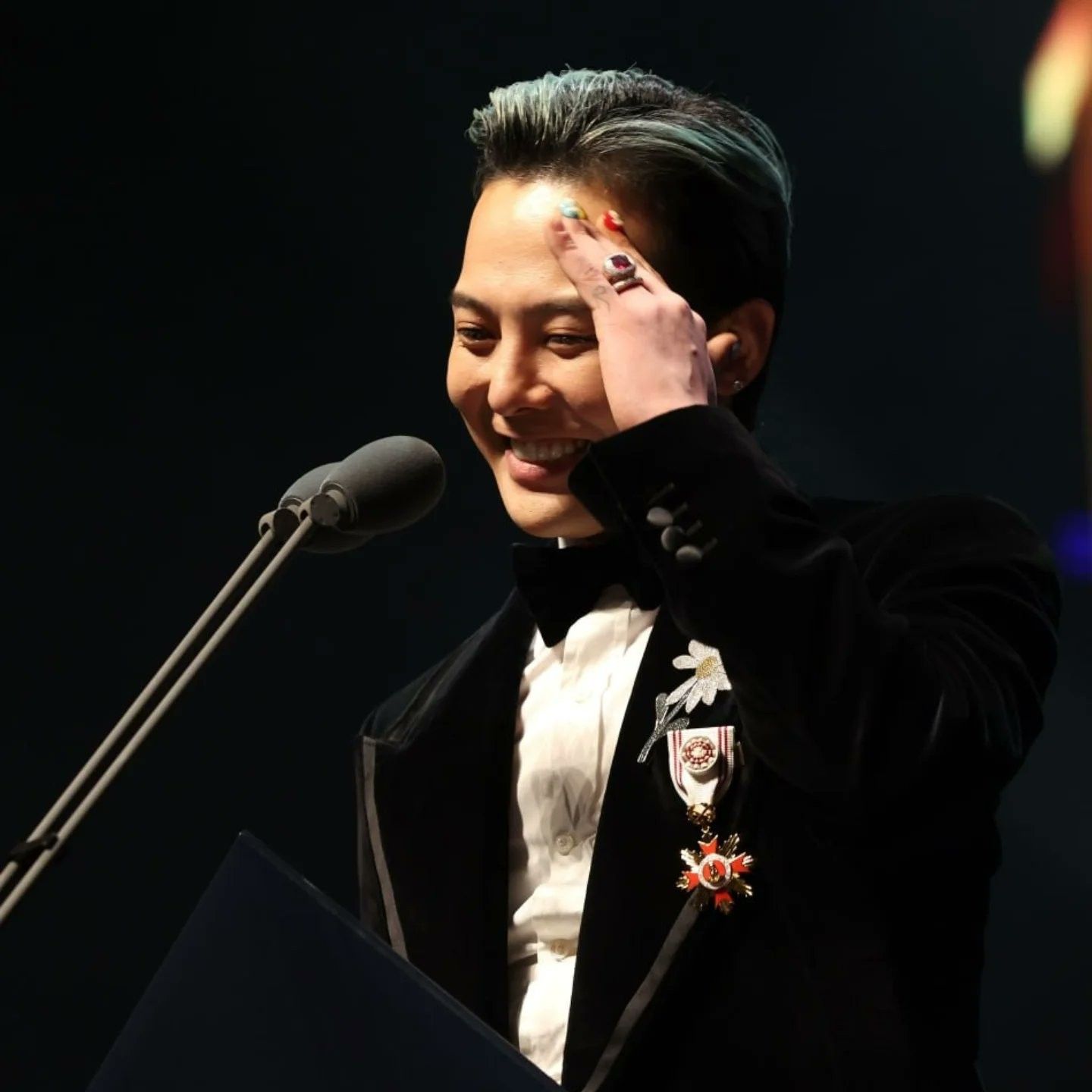 Behind-the-scenes cut of G-DRAGON (BIGBANG)