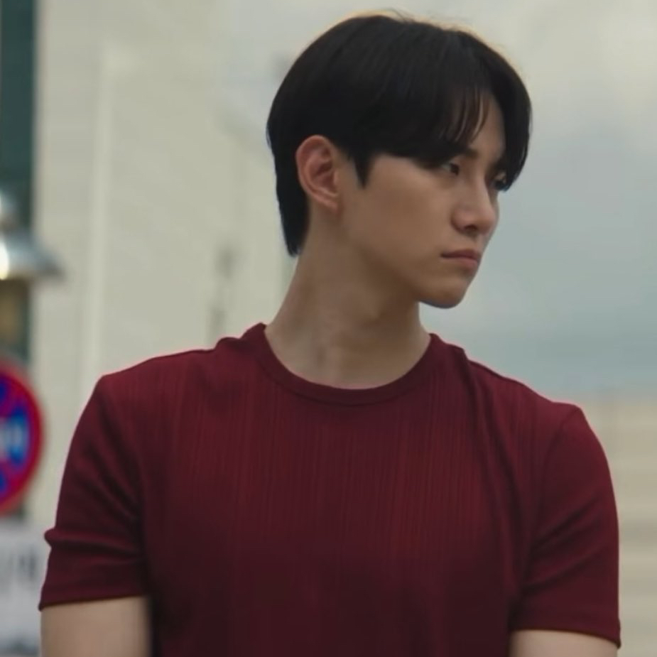 Behind-the-scenes cut of Junho (2PM)