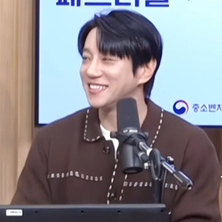 Behind-the-scenes cut of Hwang Chiyeol