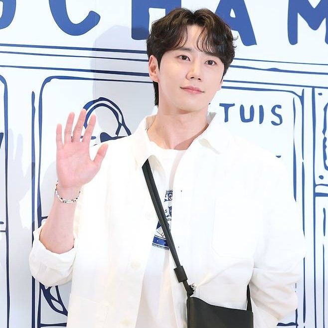 A moment captured by Lee Junyoung's fan