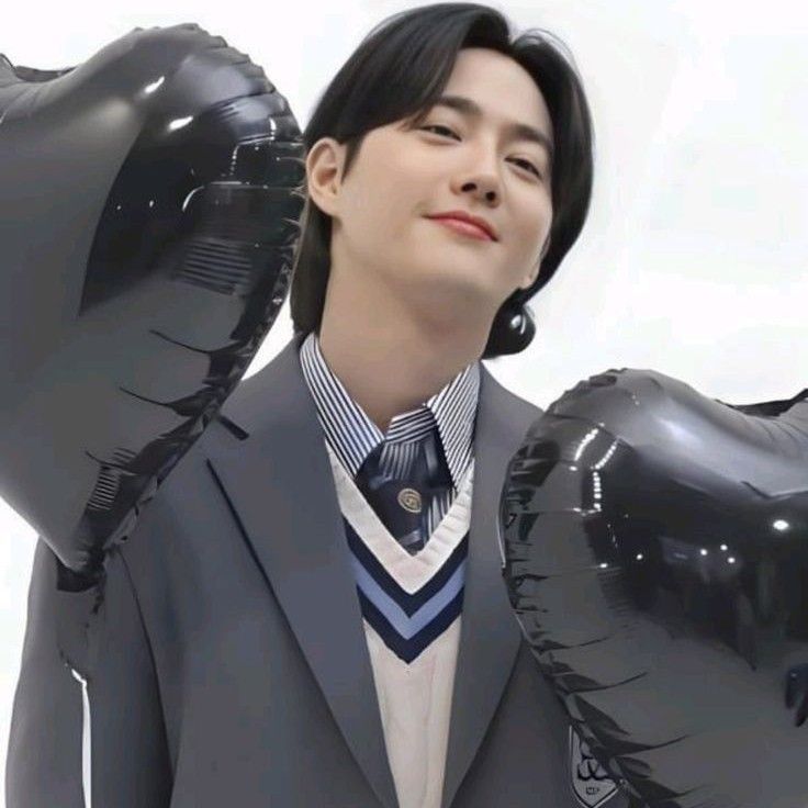 A moment captured by Suho (EXO)'s fan