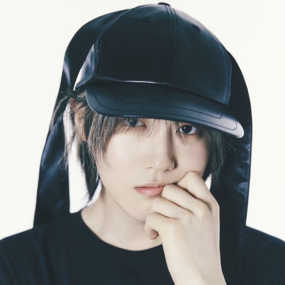 Latest photo of Suho (EXO)