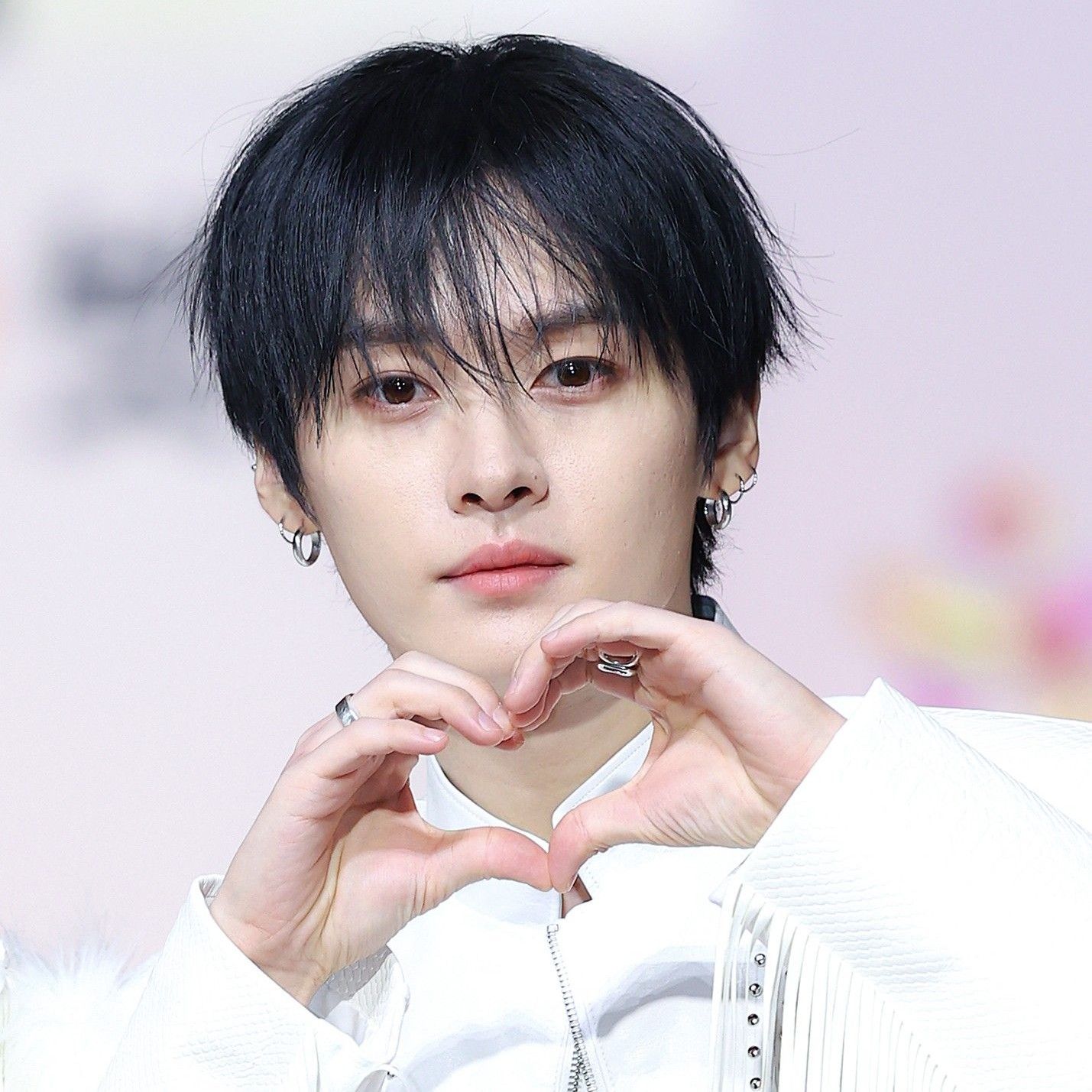 Stray Kids Lee Know Fandom Community │ No.1 KPOP App CHOEAEDOL