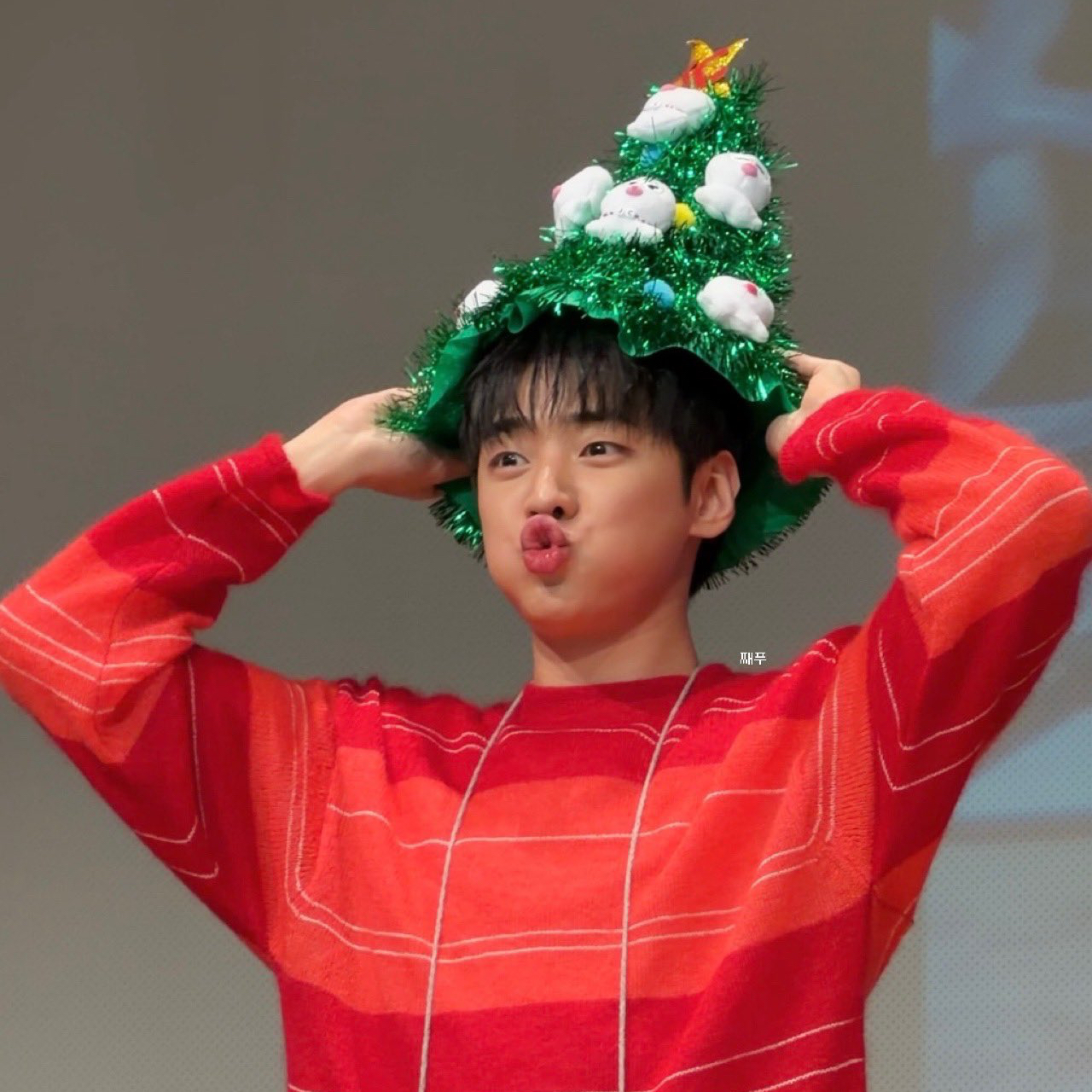 Behind-the-scenes cut of Jaechan (DKZ)