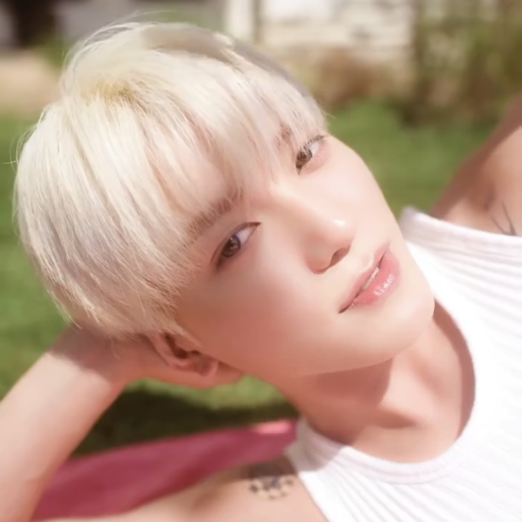 A moment captured by Taeyong (NCT 127)'s fan