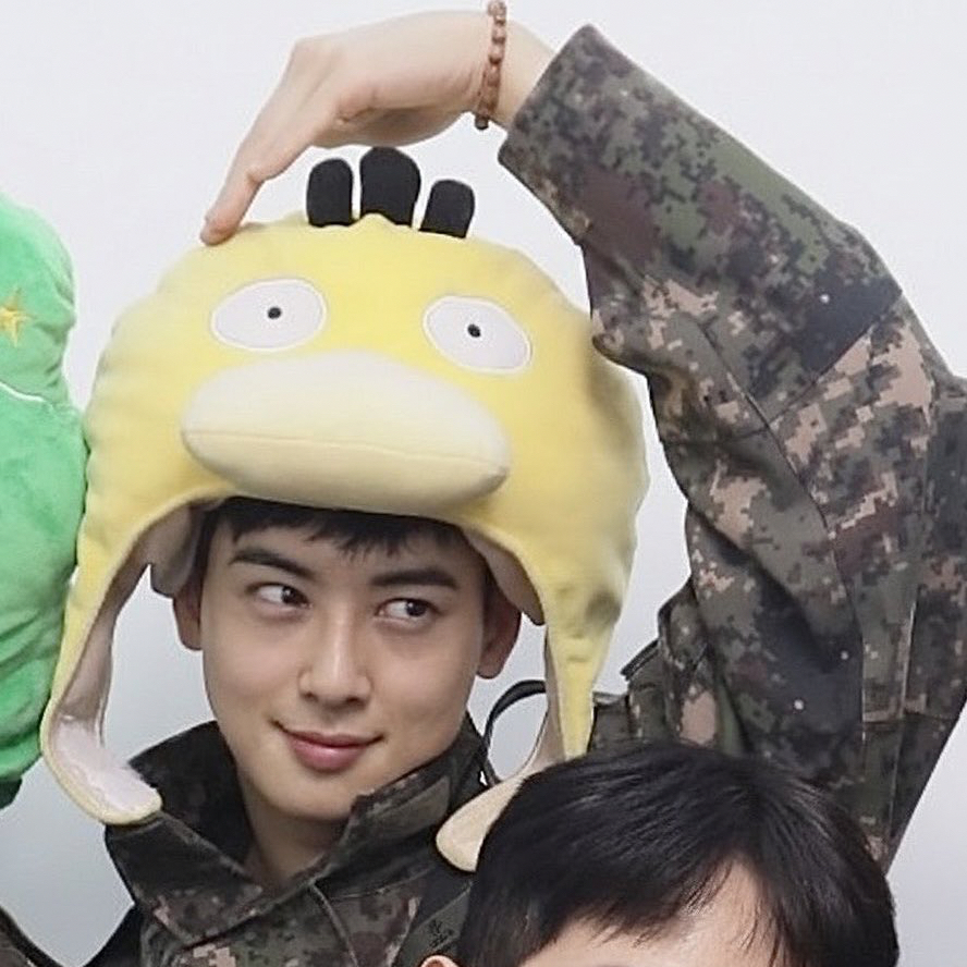 A moment captured by Eunwoo (ASTRO)'s fan