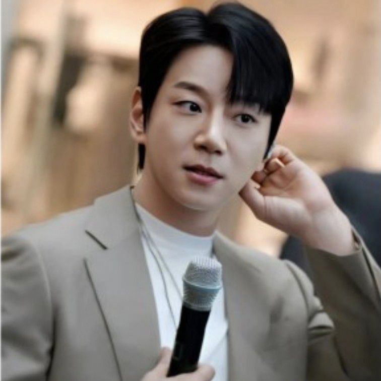 Behind-the-scenes cut of Hwang Chiyeol