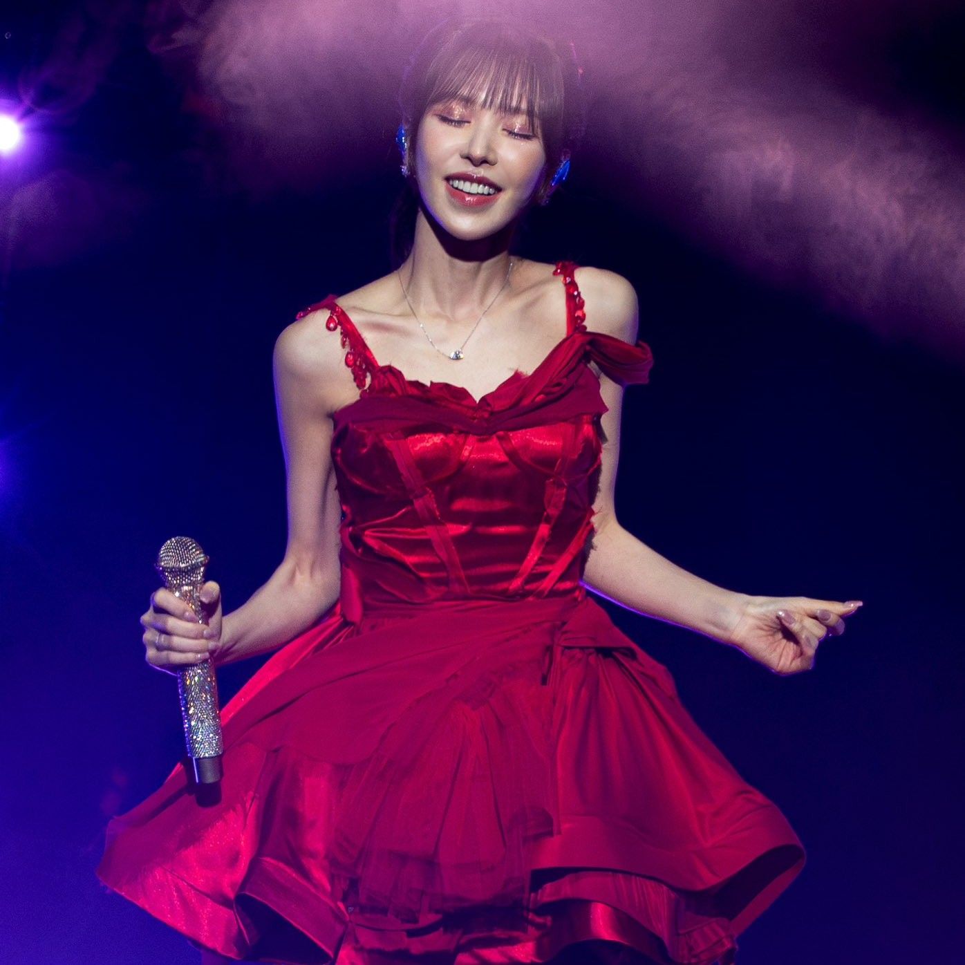 Behind-the-scenes cut of Wendy (Red Velvet)