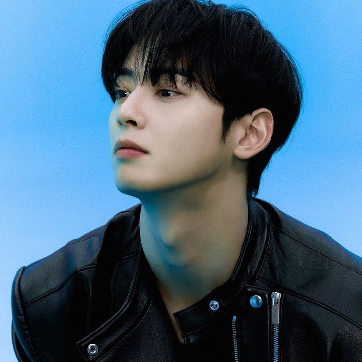 A moment captured by Eunwoo (ASTRO)'s fan