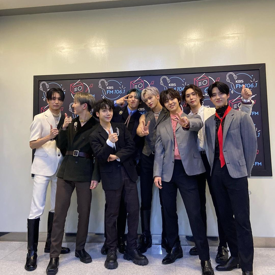 A moment captured by PENTAGON's fan