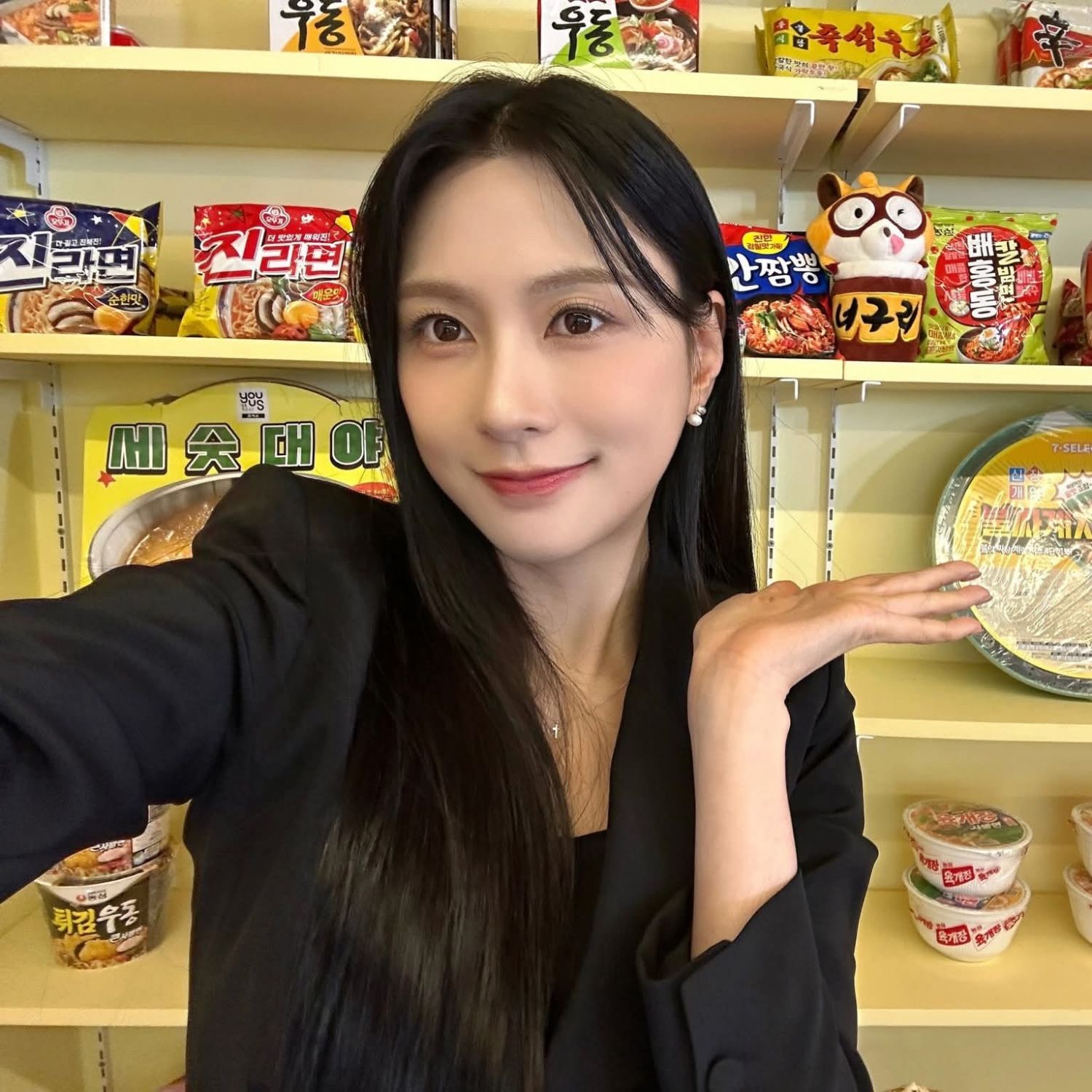 Recent activity shot of Oh Hayoung (Apink)