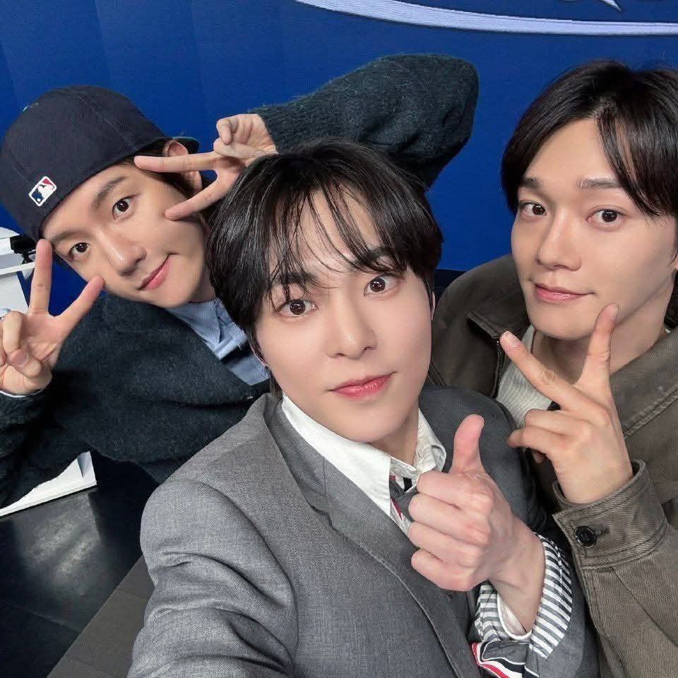 Foto aktivitas terbaru EXO