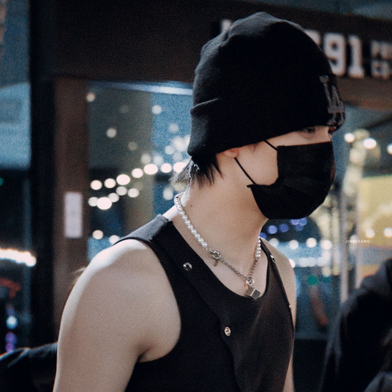 A moment captured by Shen (NexT1DE)'s fan