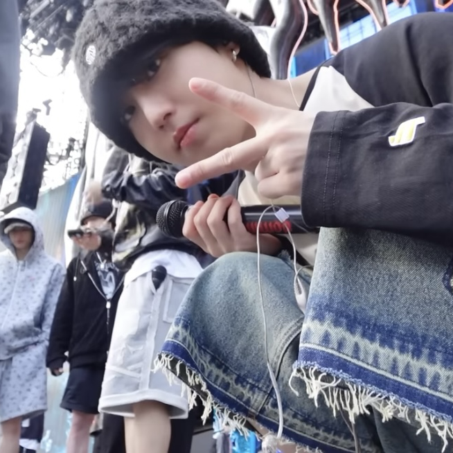 A moment captured by HAN (Stray Kids)'s fan