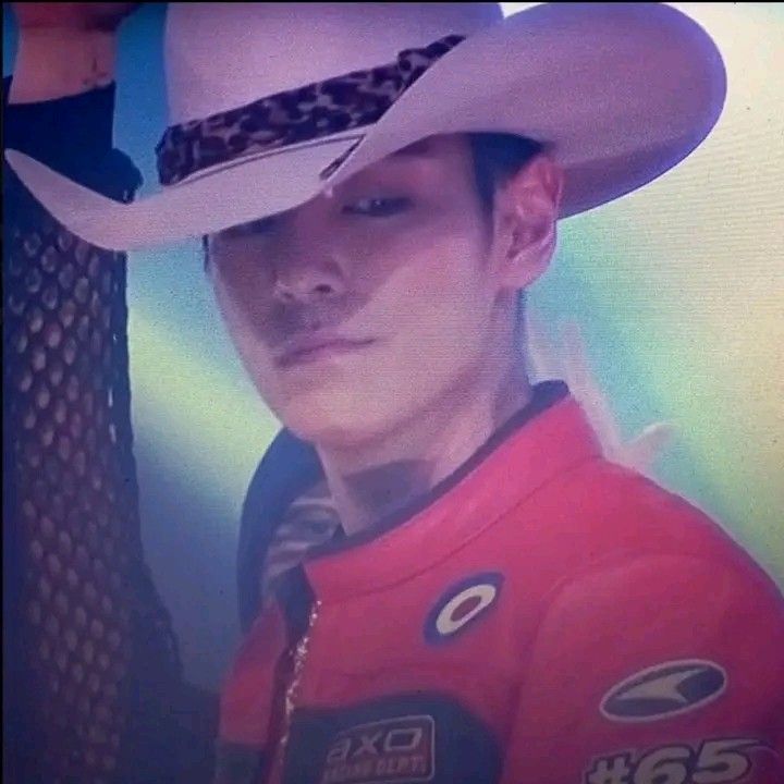 T.O.P 최근 활동샷