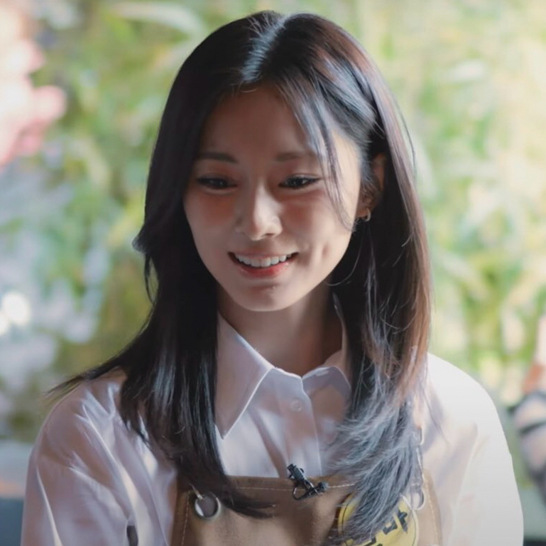 Feed komunitas K-pop terpanas hari ini