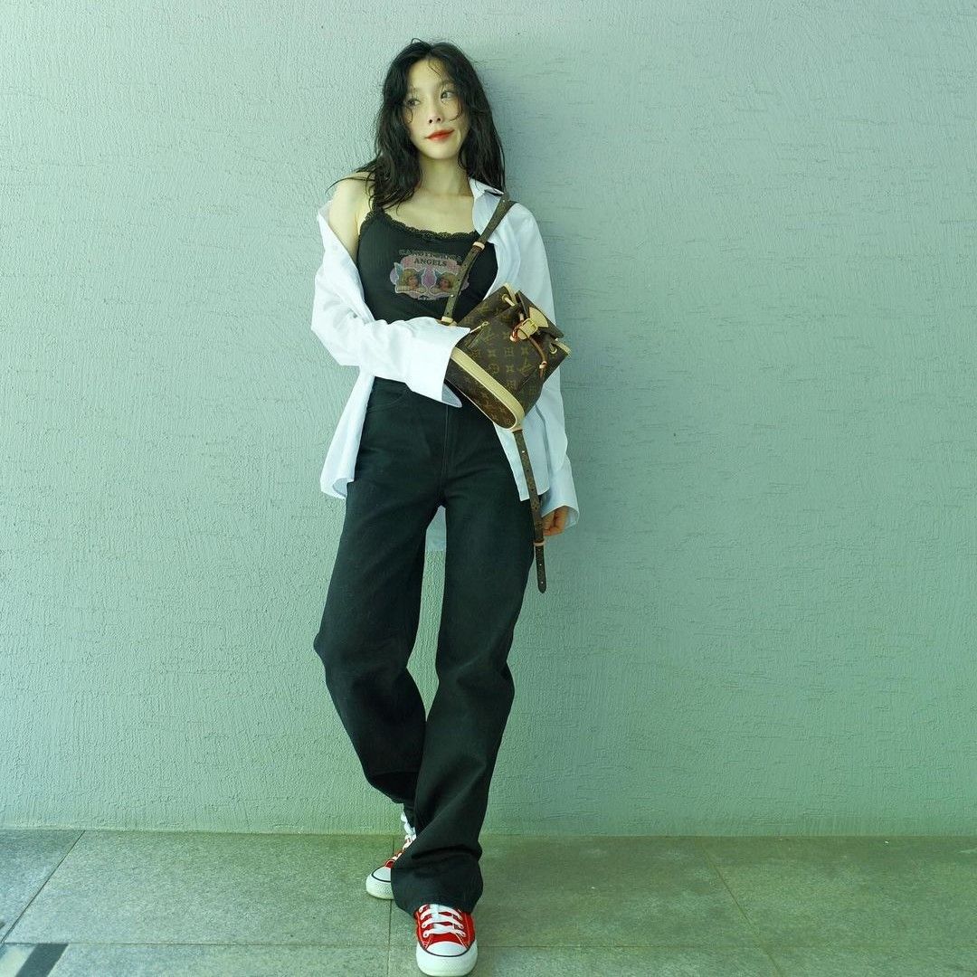 Behind-the-scenes cut of Taeyeon (Girls' Generation)