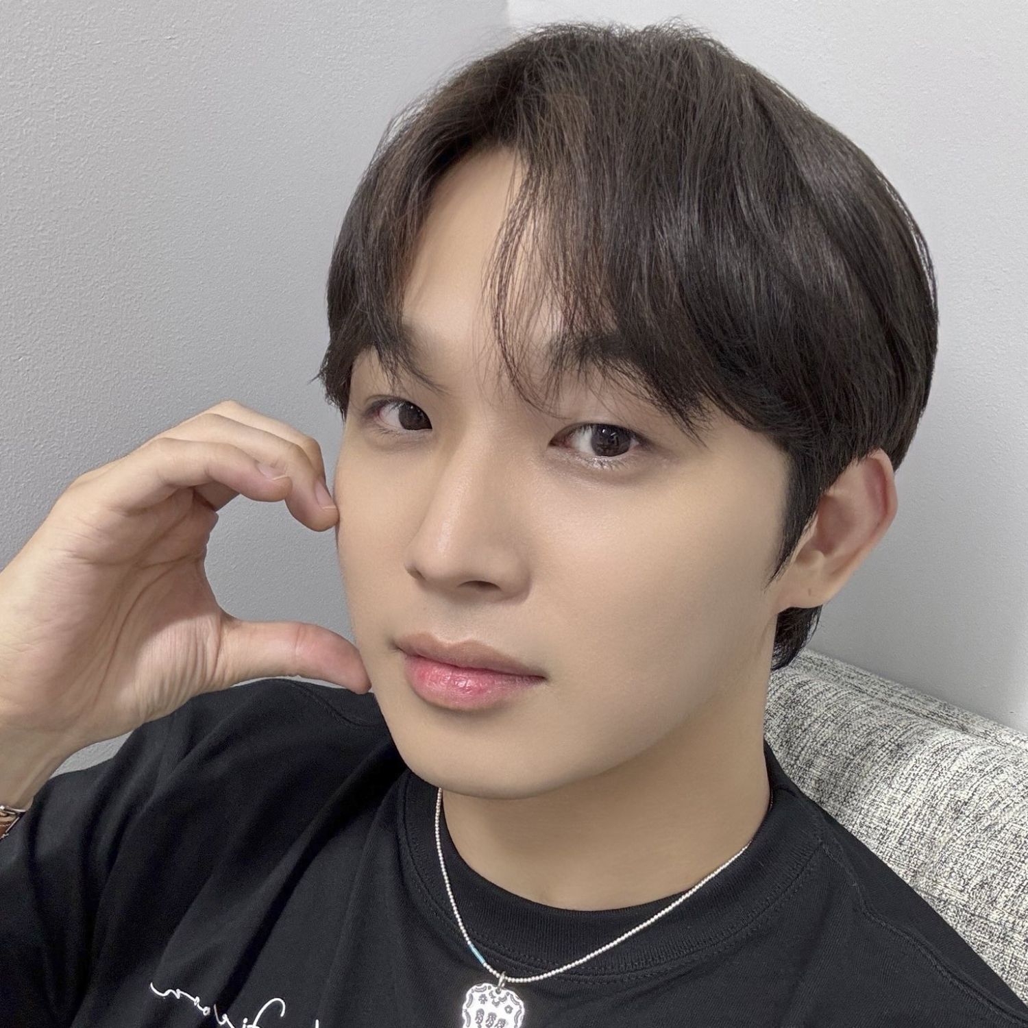 A moment captured by Lim Hyunsik (BTOB)'s fan