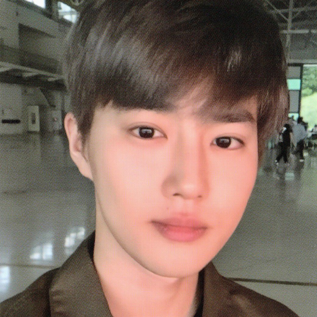 Suho (EXO)的最新活动照片