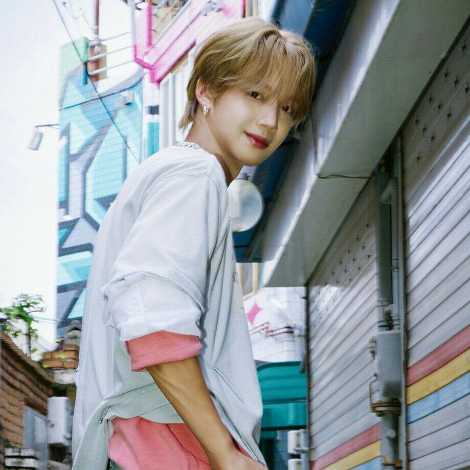 Behind-the-scenes cut of Lim Youngmin