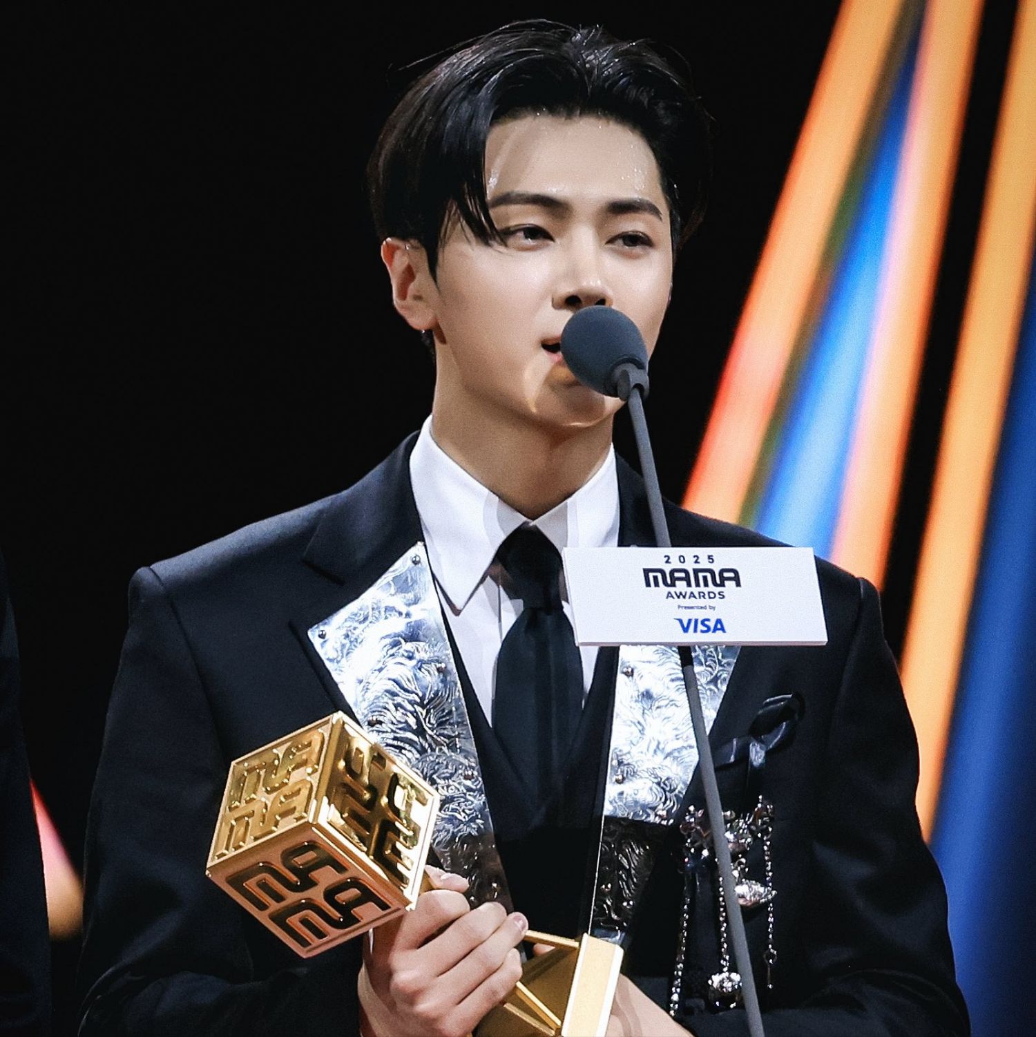 Latest photo of Jay (ENHYPEN)