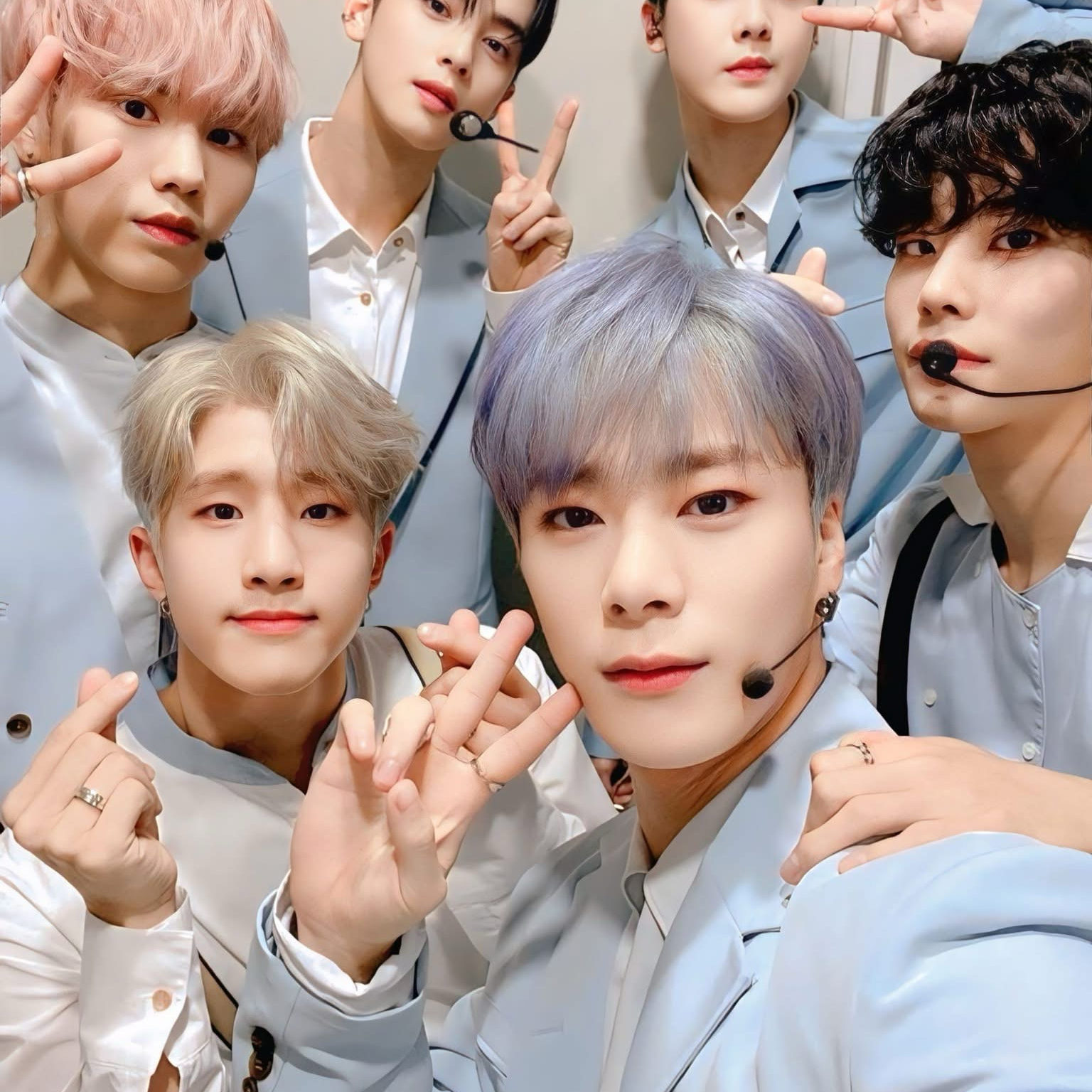 A moment captured by ASTRO's fan