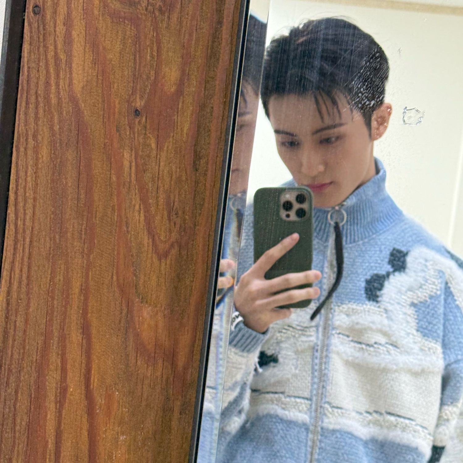 Latest photo of Mark (NCT 127, NCT DREAM)