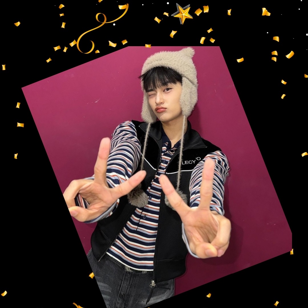 A moment captured by Lee Daehwi (AB6IX)'s fan