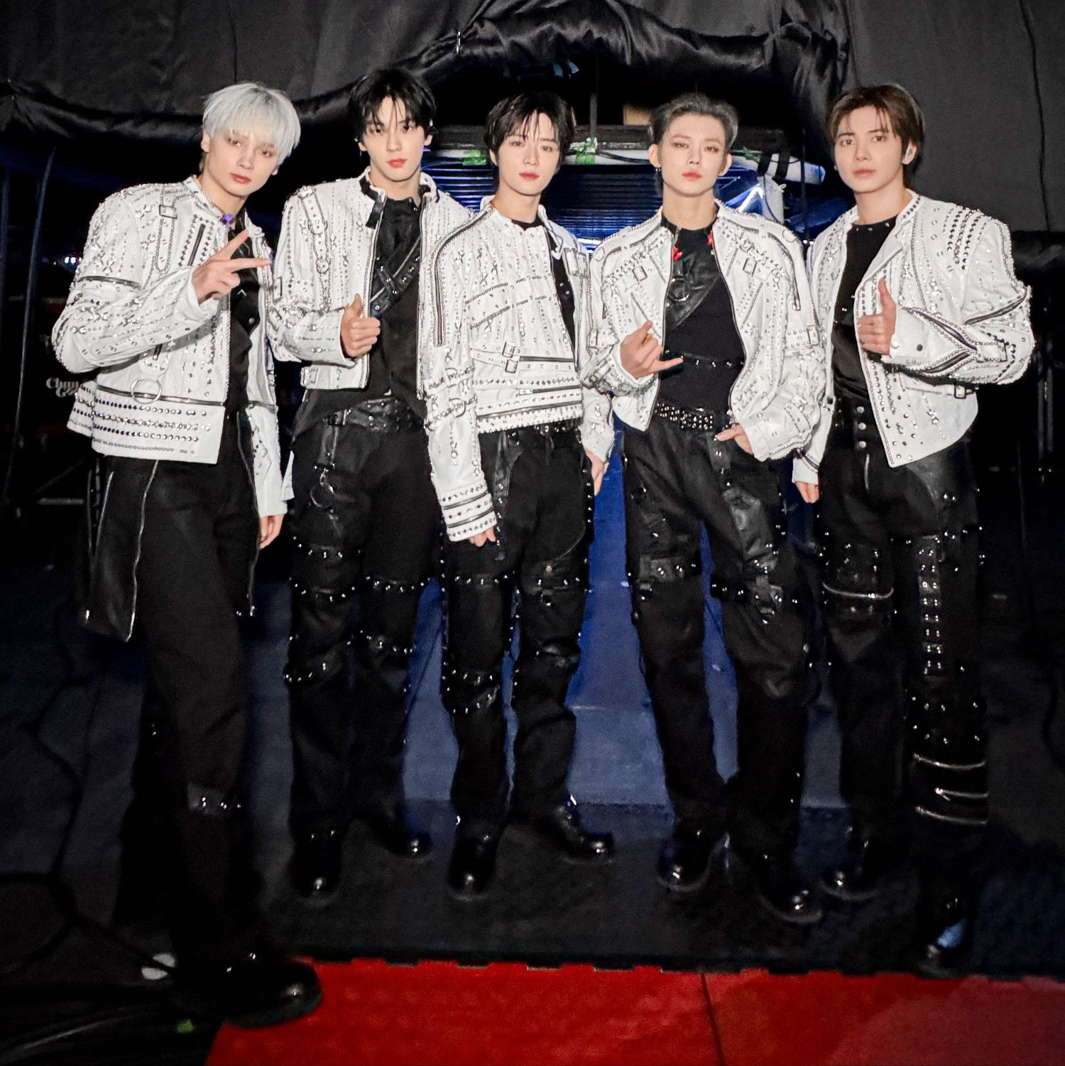 TOMORROW X TOGETHER的最新活動照片