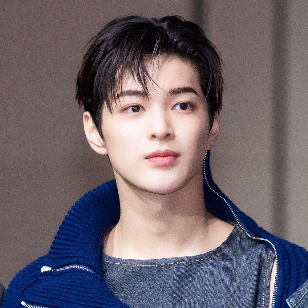 Popular K-POP post loved by fans