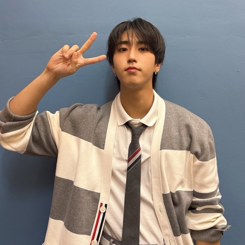 Foto aktivitas terbaru HAN (Stray Kids)
