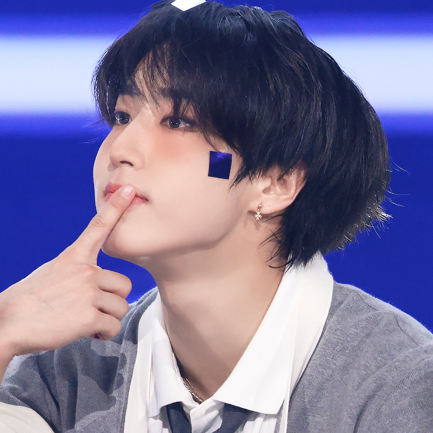Behind-the-scenes cut of HAN (Stray Kids)