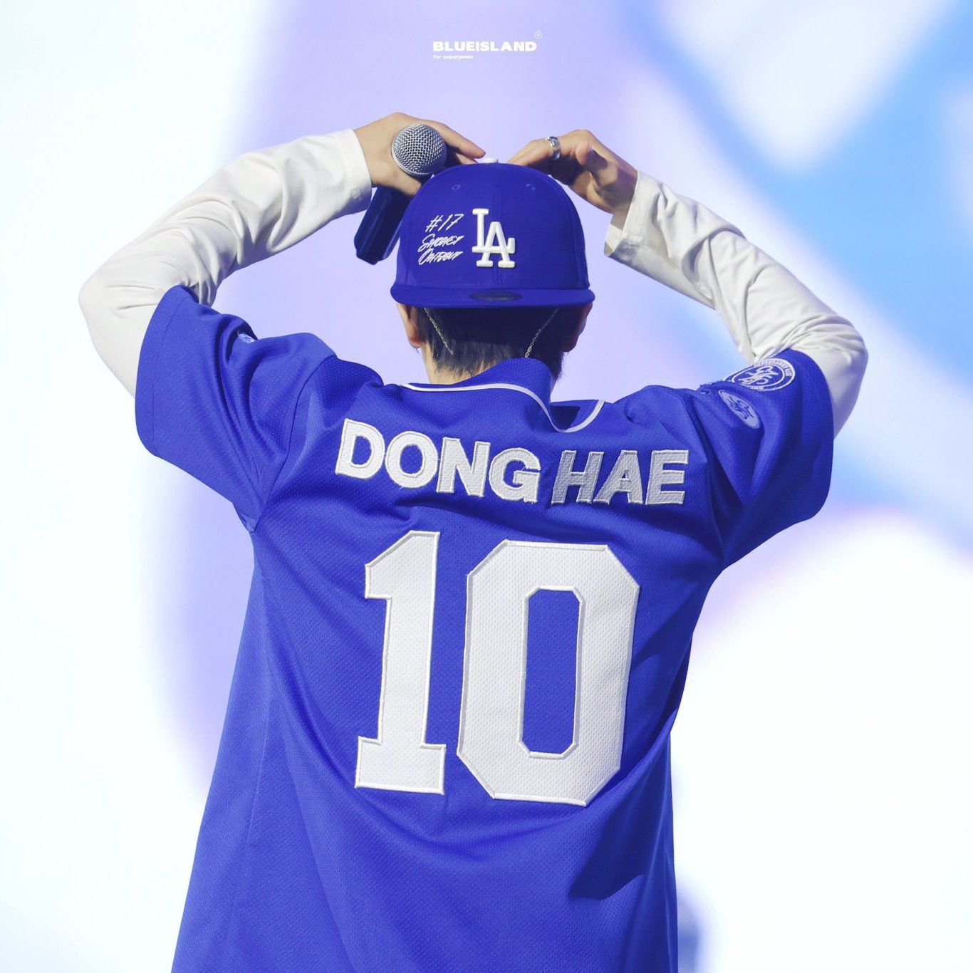 Behind-the-scenes cut of Donghae (Super Junior)