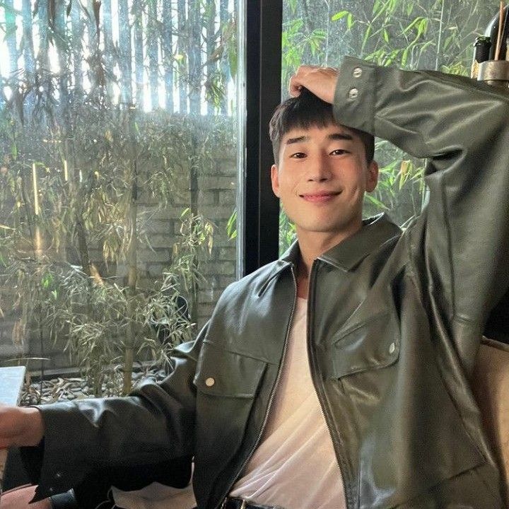 Latest photo of Han Seungwoo