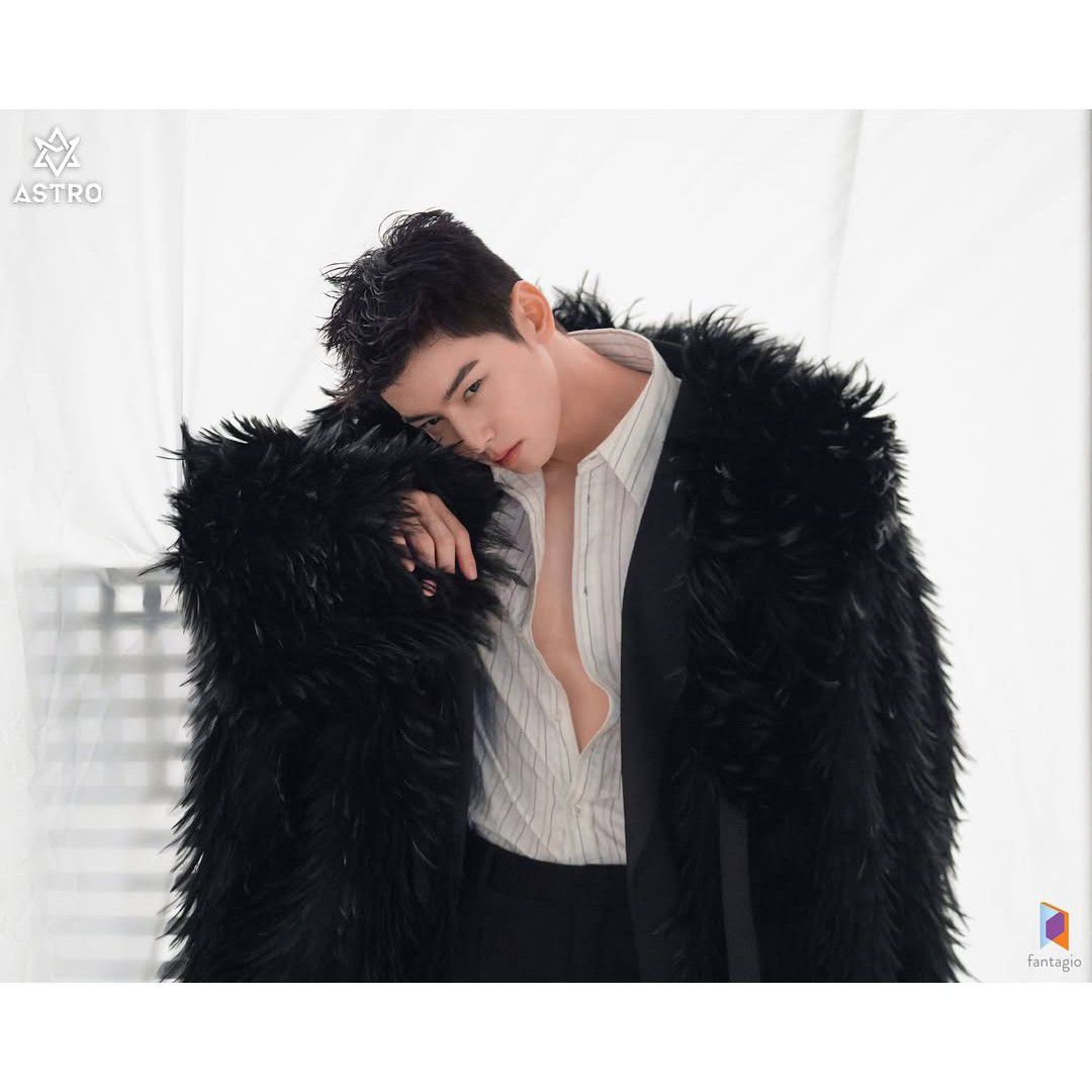 Recent activity shot of Eunwoo (ASTRO)