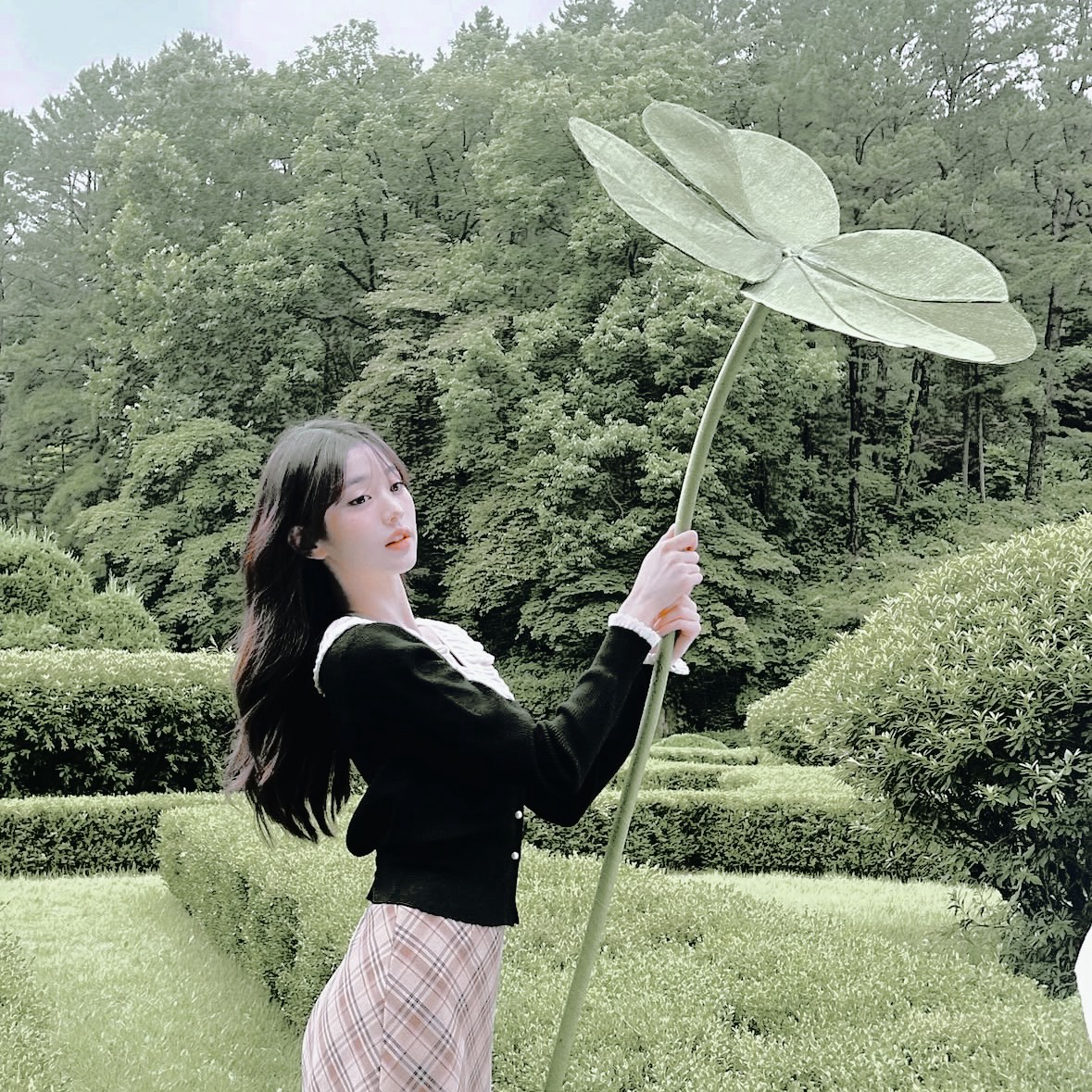Foto terbaru Jang Wonyoung (IVE)