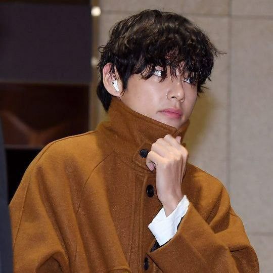 A moment captured by V (BTS)'s fan