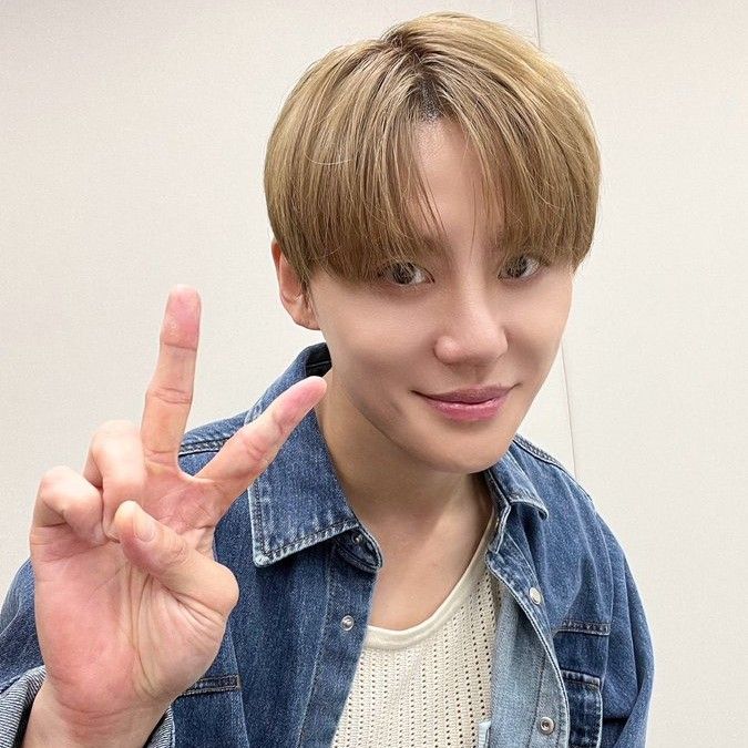 Behind-the-scenes cut of Kim Junsu (JX)