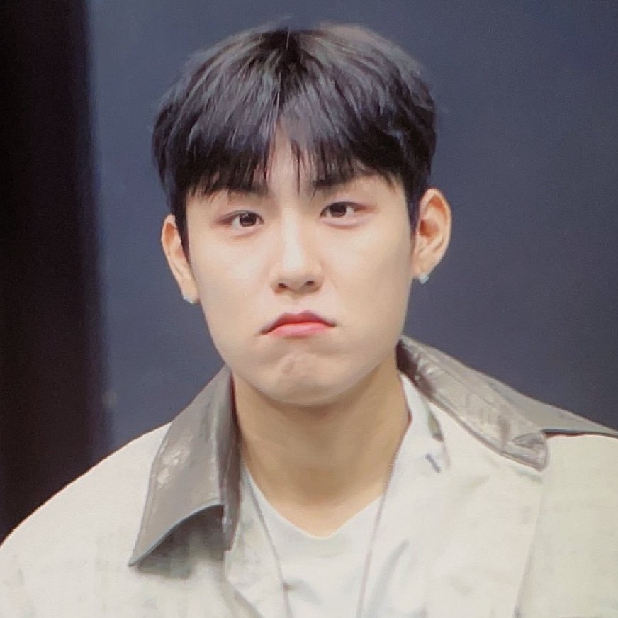Behind-the-scenes cut of Park Woojin (AB6IX)
