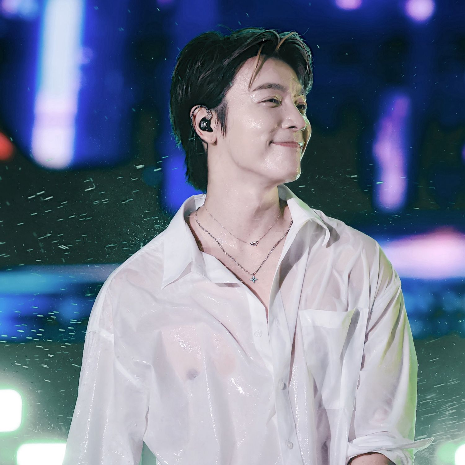 A moment captured by Donghae (Super Junior)'s fan