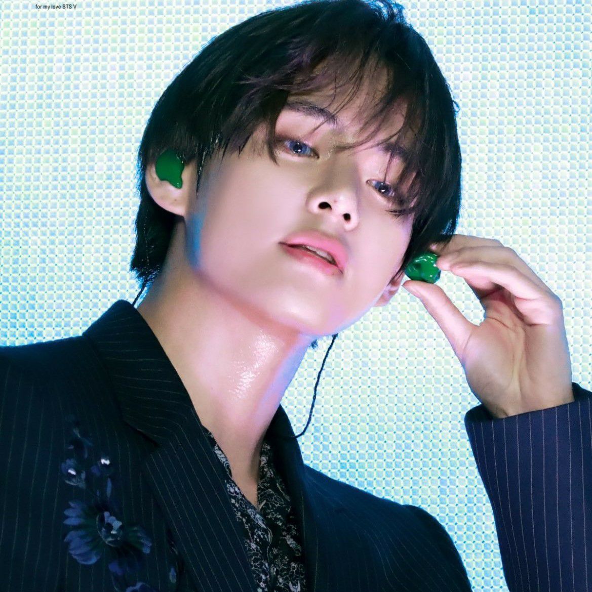 V (BTS)の最新写真