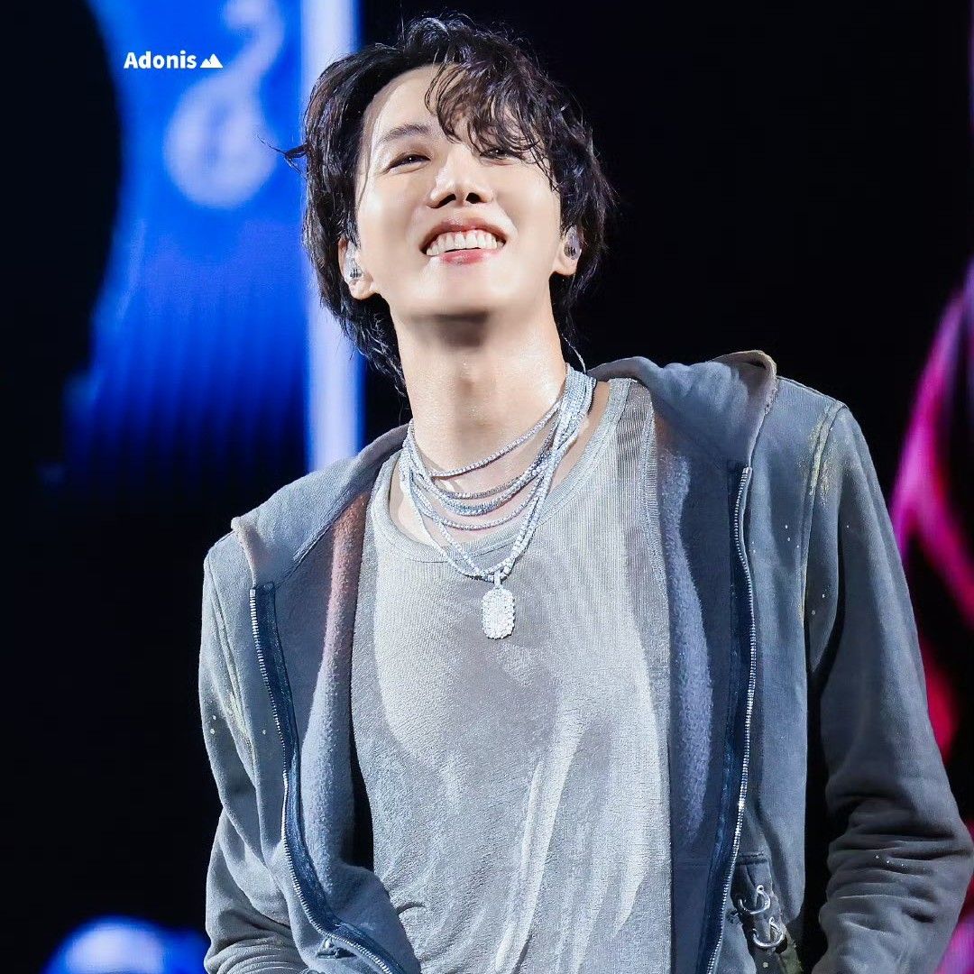 제이홉 (방탄소년단) 최근 활동샷