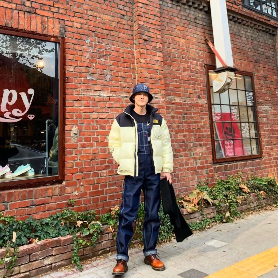 スホ (EXO)の舞台裏ショット